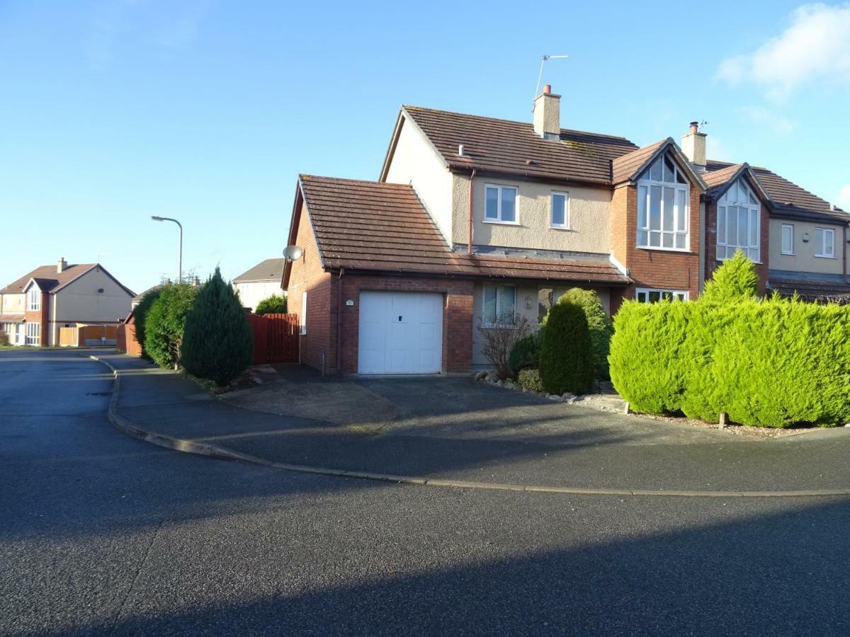 Ty Clud Villa Llangefni Exterior photo